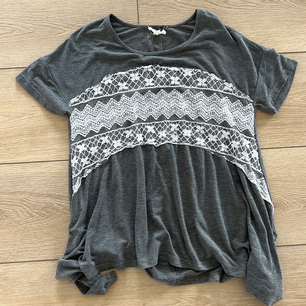 Hem and Thread Gray Lace Top